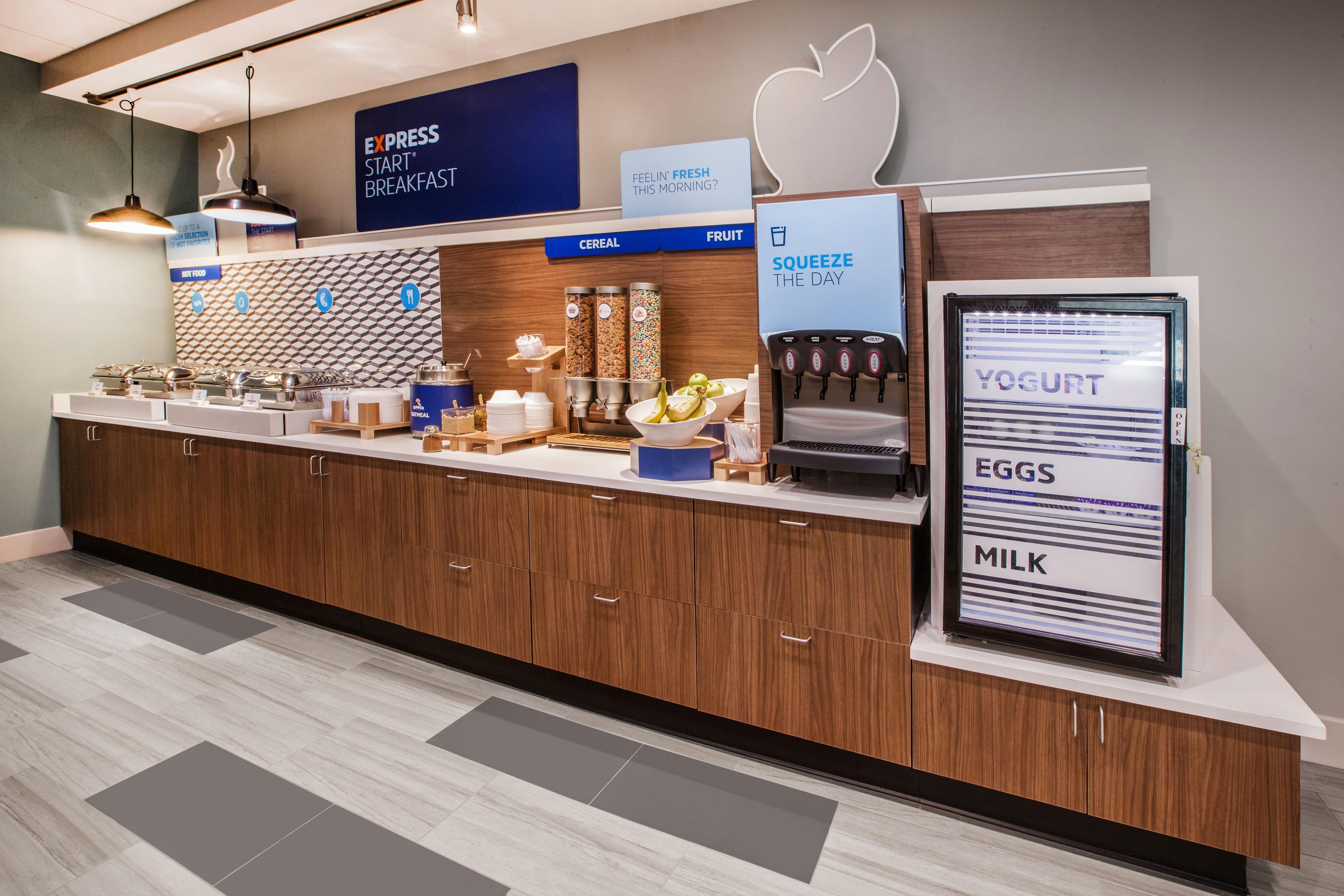 Holiday Inn Express Hotel & Suites Indianapolis W - Airport Area By Ihg מראה חיצוני תמונה