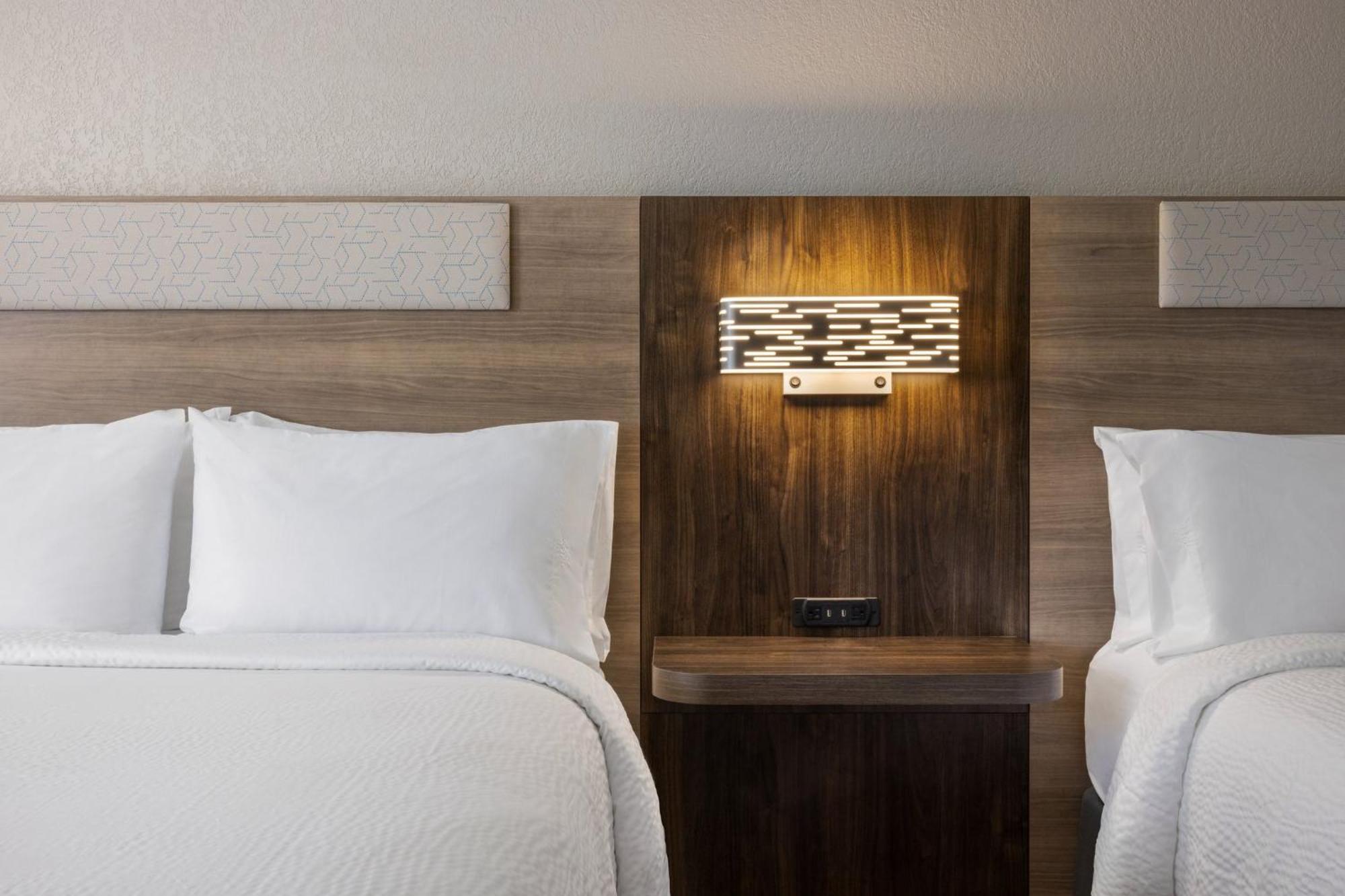 Holiday Inn Express Hotel & Suites Indianapolis W - Airport Area By Ihg מראה חיצוני תמונה