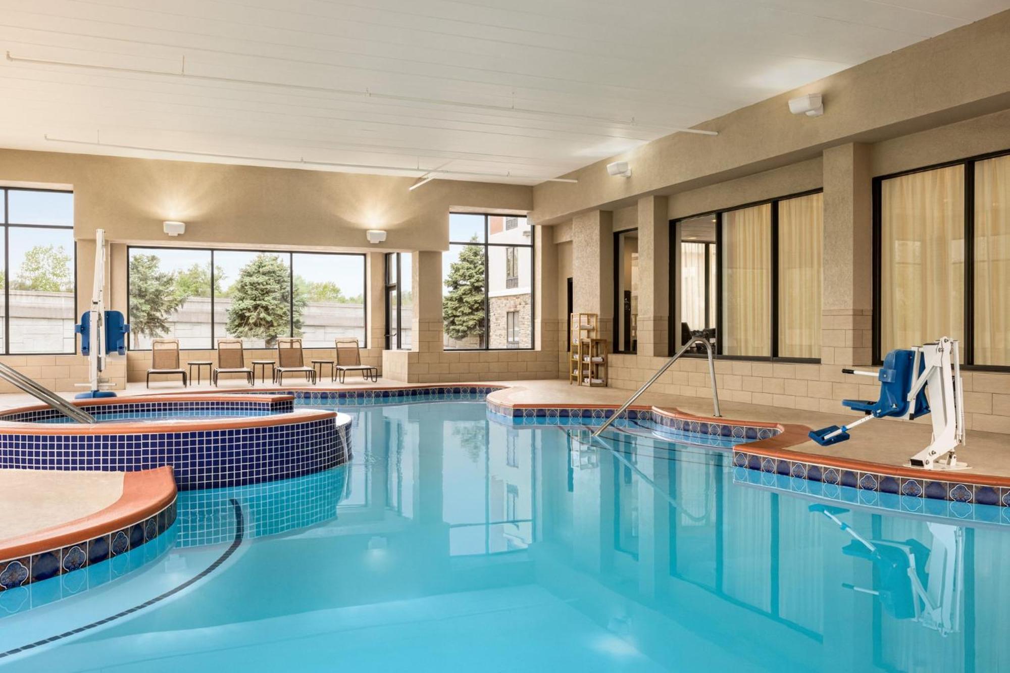Holiday Inn Express Hotel & Suites Indianapolis W - Airport Area By Ihg מראה חיצוני תמונה