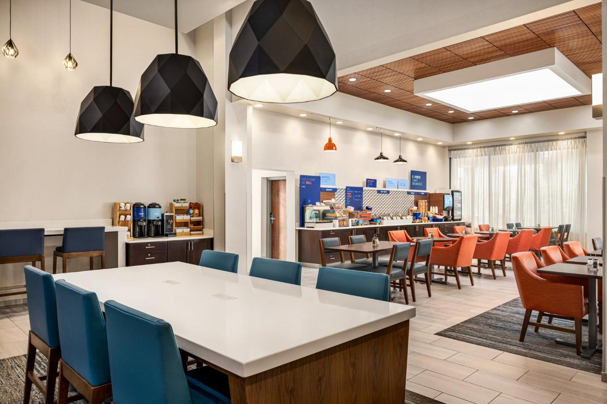 Holiday Inn Express Hotel & Suites Indianapolis W - Airport Area By Ihg מראה חיצוני תמונה